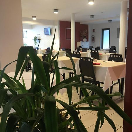 Hotel Royal San Benedetto del Tronto Kültér fotó