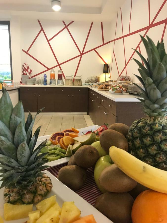 Hotel Royal San Benedetto del Tronto Kültér fotó