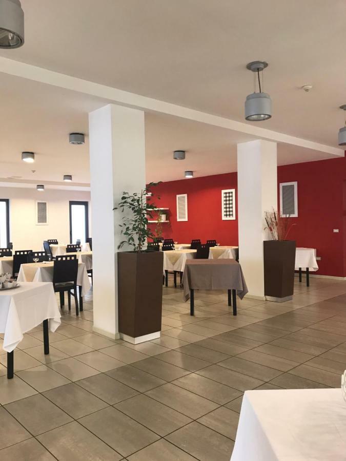 Hotel Royal San Benedetto del Tronto Kültér fotó