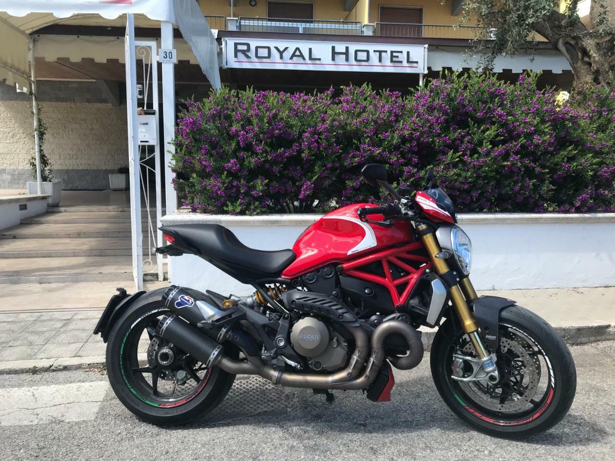 Hotel Royal San Benedetto del Tronto Kültér fotó