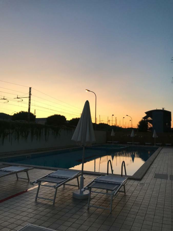 Hotel Royal San Benedetto del Tronto Kültér fotó