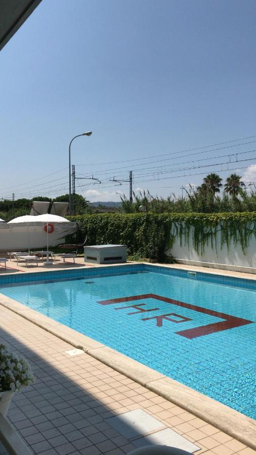 Hotel Royal San Benedetto del Tronto Kültér fotó